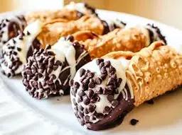 Italian Cannoli